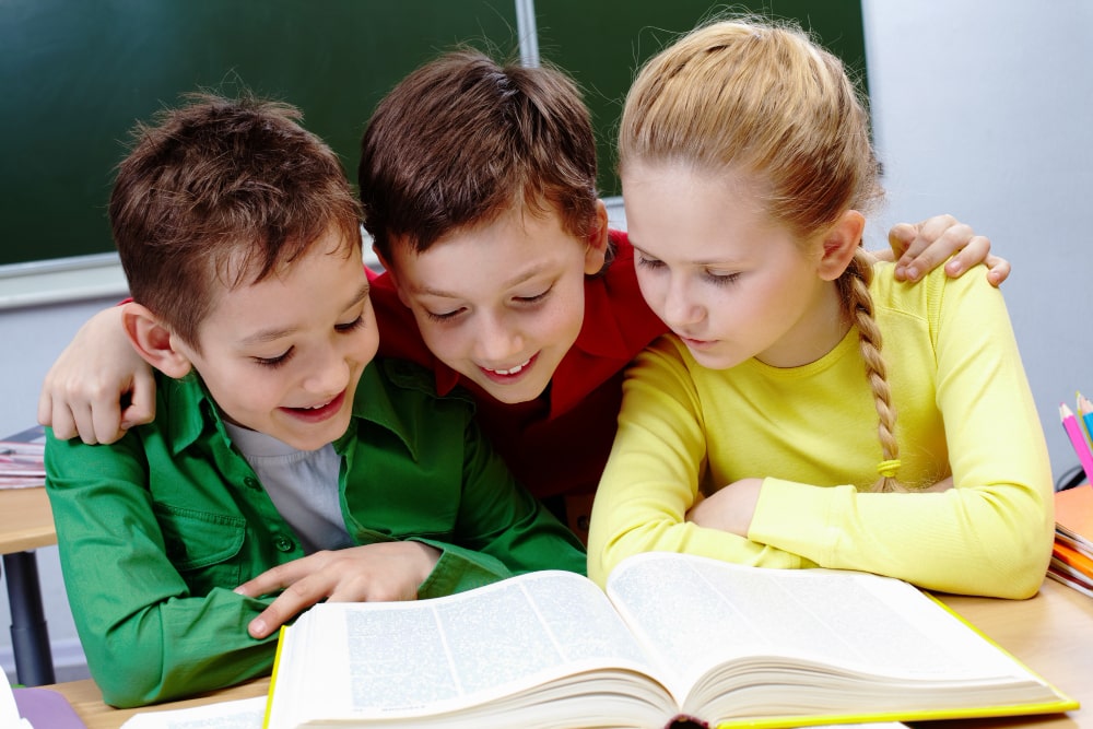 Президент поручил подготовить проект указа о Дне детской книги